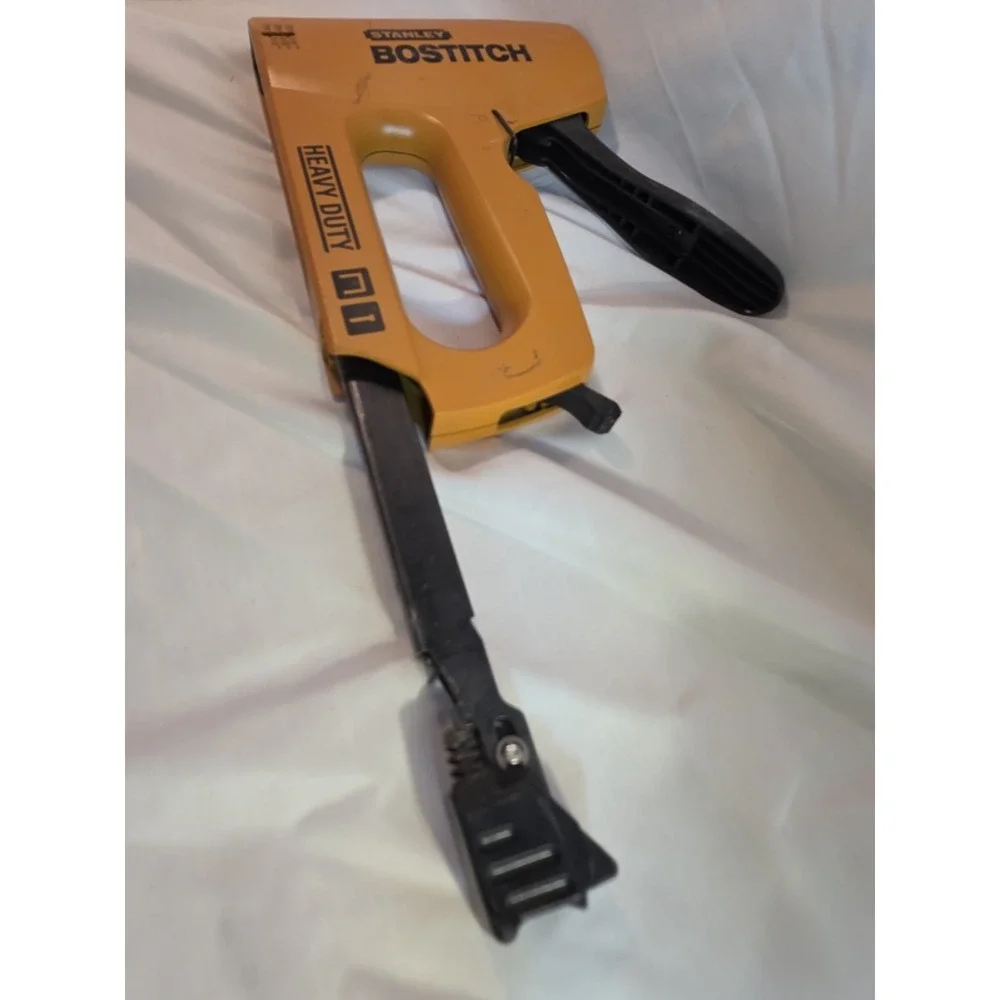 Bostitch 2-in-1 Brad Nailers & Staple Gun -Heavy Duty & Universal Fit- #BT160HL